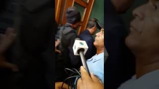 El mayor Rodgers a la salida del tribunal donde le fue ratificada la prisión preventiva