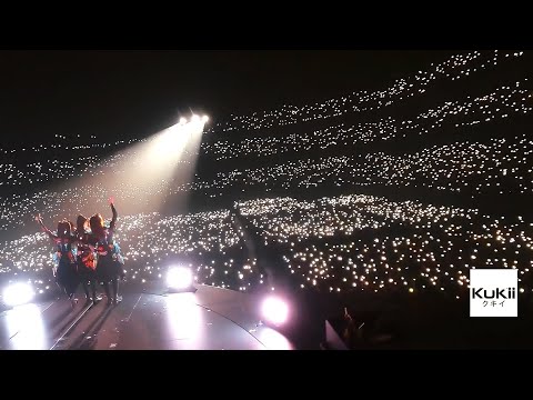 BABYMETAL // MONOCHROME