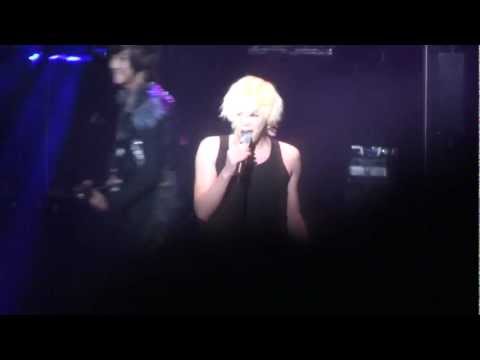 10 01 23  FTIsland  Busan concert  -  너를 사랑해