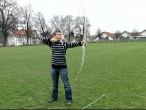 Bogenbau 8 (erste Schüsse mit dem Haselflatbow)