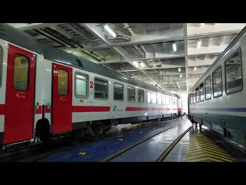 🇮🇹 Railway ferry Messina - Villa San Giovanni with IC Sun Roma - Palermo/Sirracusa