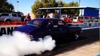 preview picture of video 'Whyalla Drags LC Torana Burnout'