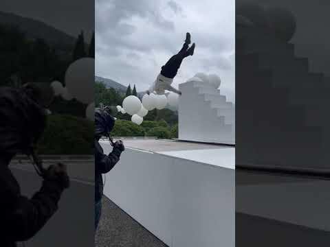 Spheres & Yoann Bourgeois