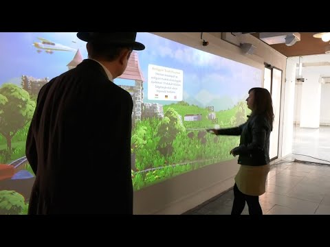 Játékos interaktív fal mutatja be Salgótarján a Dornyay Béla Múzeumban (2022.05.03.)