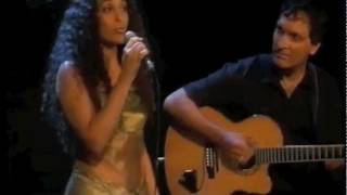 Noa (Achinoam Nini) - Beautiful That Way (La vita è bella) (Acoustic Live TV)