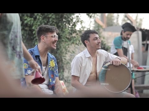 Moral Distraída - Hacerlo de día (Versión Vacaciones)