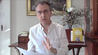 El oso, la mona y el cerdo: 3 razones para no confiar nunca en quien te elogia