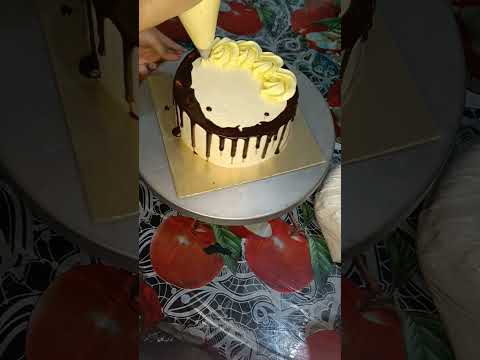 #cake #chocolatecakedecoration #cakedecorating #reels #cakedecoration #decoration #cakedesign #cakes