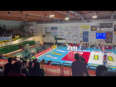 Formazioni ufficiali di med store tunit macerata 1 vs abba pineto 3 finale coppa italia a3 di volley