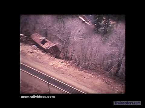 Classic Railroad Series 1080 - SP at The Wall passing a Wreck. 1982.