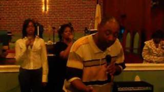 I'm Leaning on YOu- Pastor Bruce Williams & FAmily