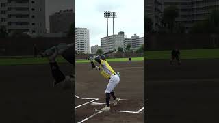 半年に1度レベルのライト前ヒット...😂😂😂 #shorts #野球 #funny