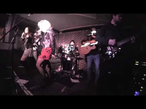 2TR, Notting Hill Arts Club , Running wild clip