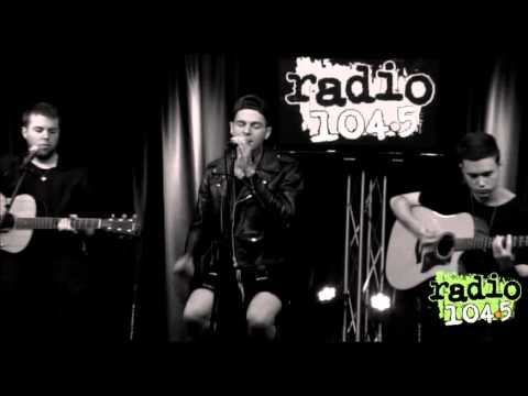 The Neighbourhood performs Sweater Weather   Radio 104 5