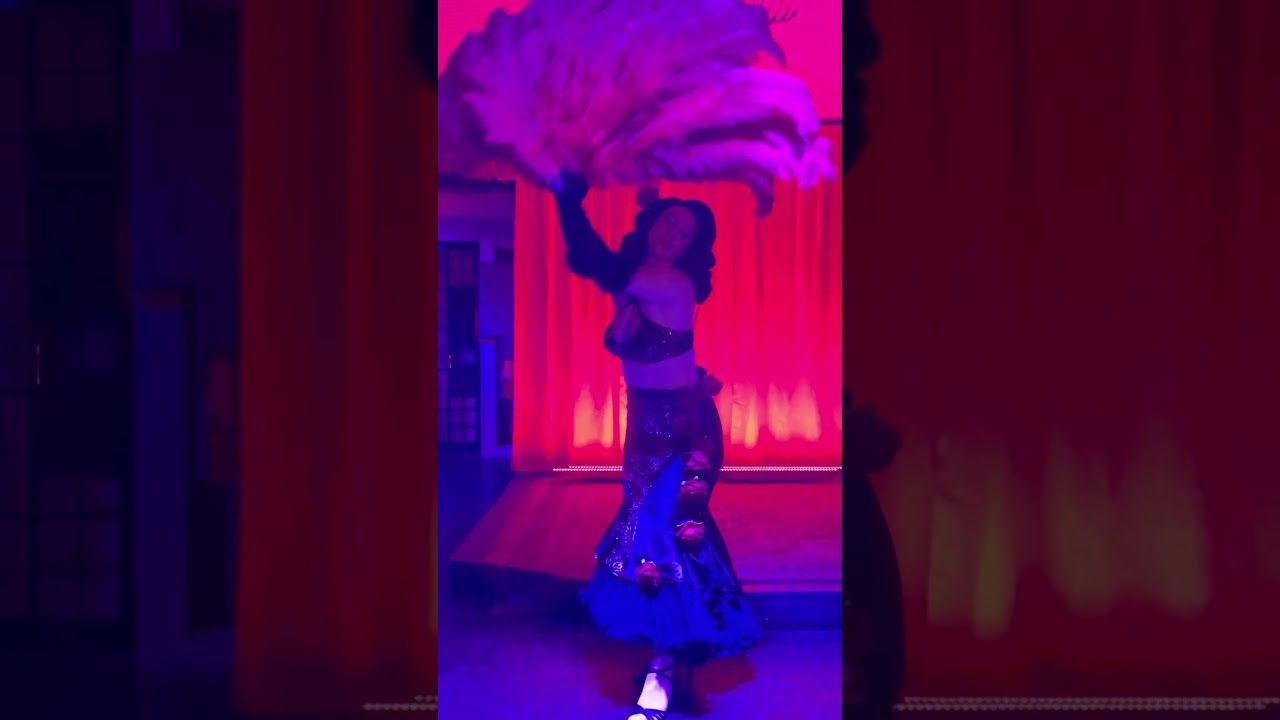 Promotional video thumbnail 1 for Desdemona Burlesque
