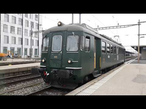 Ein alter RBe 4/4 Regionalzug des DFS Koblenz am Bahnhof Biel/Bienne.
