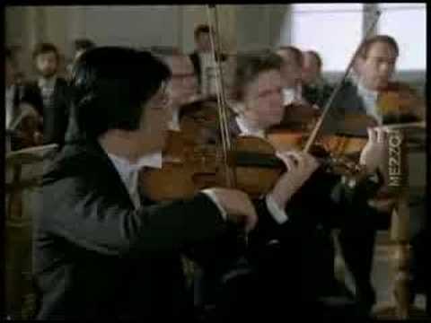 Video Mozart - Piano Concerto no 21 - Andante