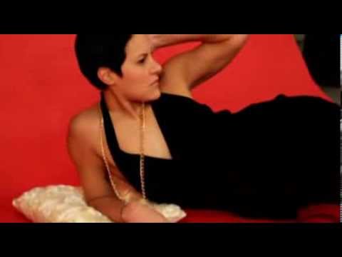 Serena Moneta davanti all'obiettivo