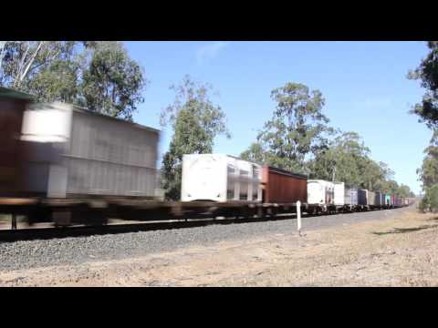 Pacific National, NR Class Locomotive, Scenic Rim 2016