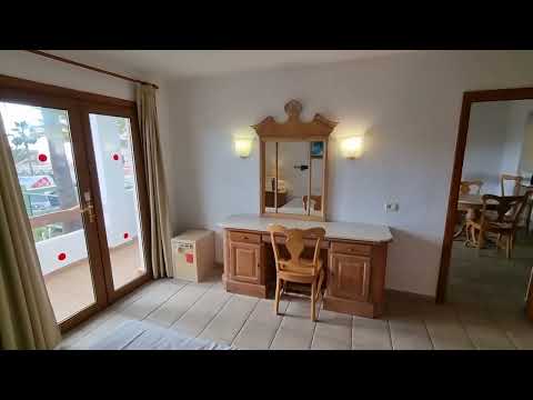 H108 Beverly Hills Club