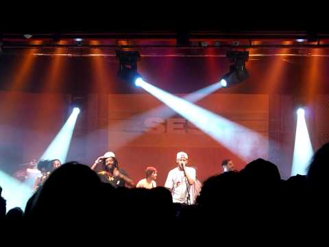 Criolo e Emicida (1/2012) 12