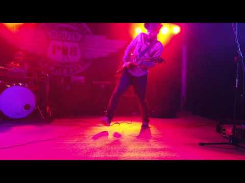 Whiskeyjamband - Little Red Rooster live at Village party 2019