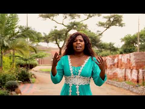 Mai Doreen Chikuni - Garai Neni (Official Video)