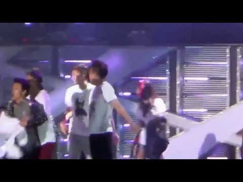 131019 SMTOWN IN BEIJING ENDING SEHUN FOCUS