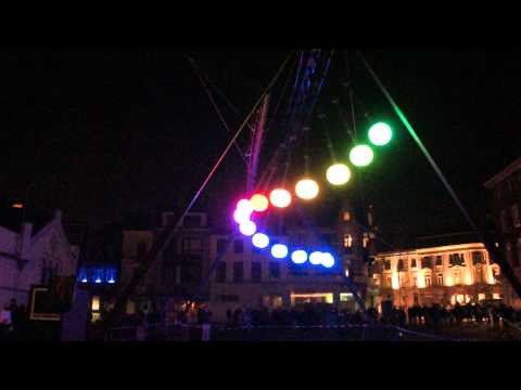 Ghent Light Festival 2015 - 42 - Ivo Schoofs - Large Pendulum Wave