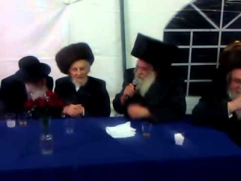 Kosov Viznitz Rebbe at Rabbi Fishbain Melaveh Malkah
