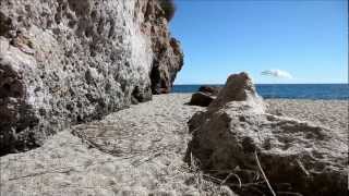 preview picture of video 'Playa Burriana (Burriana Beach), Nerja'