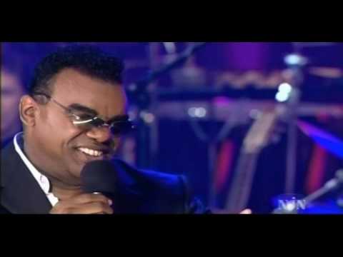 Ronald Isley & Burt Bacharach - A House Is Not A Home