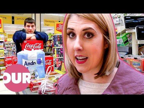 Meet The People Obsessed With A Bargain | Bargain Fever Britain E1 | Our Stories