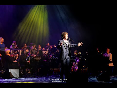 Lee Mead closes "He Built This City" concert for Sir David Amess MP, with The Music Man Project UK