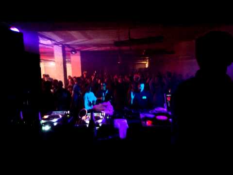 Amplidudez#4 @Liquid Sunday 10 ALWO Club