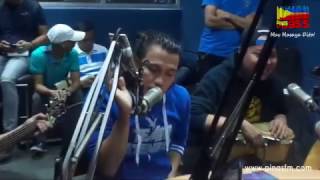 Sponge Cola sings "Butterflies" live at Pinas FM 95.5