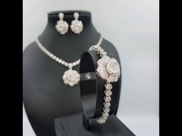 طقم زركون فضي مناسبات فاخر