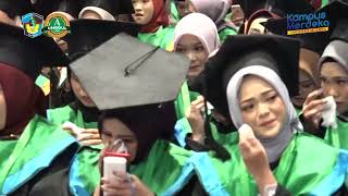 Download lagu Rasa Haru Hiasi Suasana Saat Peserta Berprestasi Bawakan Bunga ke Orang Tua mp3