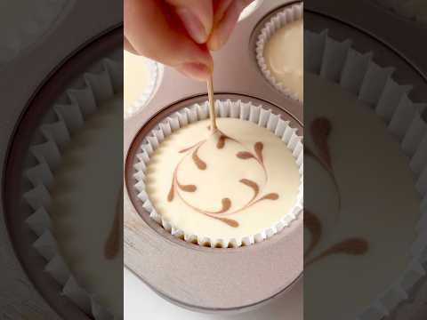 Will you try this mini flower sponge cupcakes? #cupcakes #softcake #fluffycake