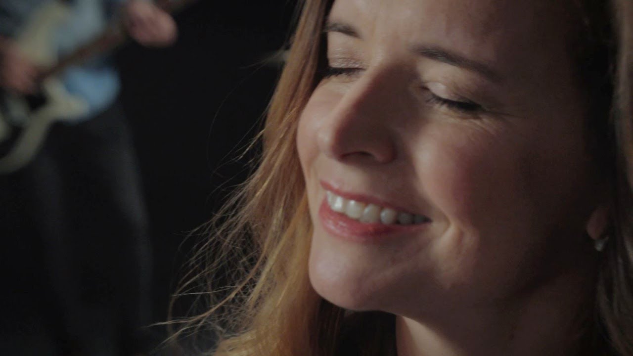 Lenka Nová - Adresa: Nebe (oficiální video)