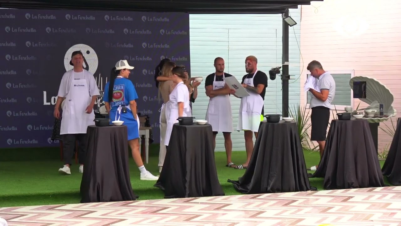 Nita, Jori dhe Kiara marrin dhuratën e tyre nga La Forchetta