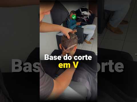 Como fazer corte em V #degrade #disfarce #fade #midfade #barbeiros #elpandaberbeiro #pandabarbeiro