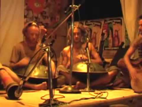 Hang Playing Hedge Monkeys   Goa.wmv