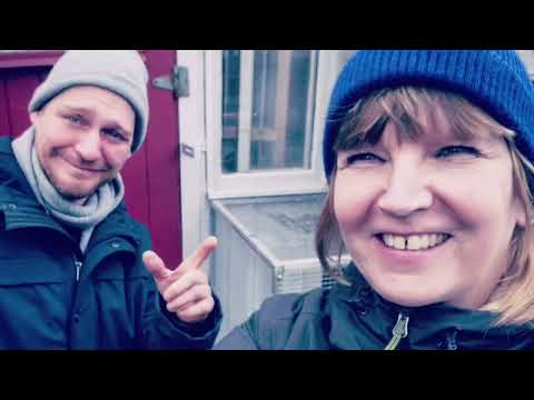 INA & JOE et les pigeons That leaving feeling, a song by Stuart A. Staples