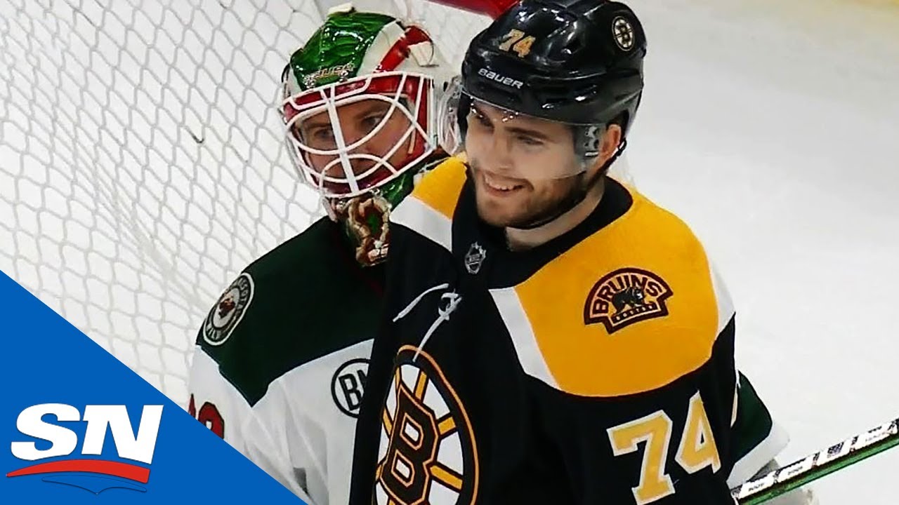 Vidéo: HAHA!!! Il a CHESTÉ la PUCK dans le net!!!