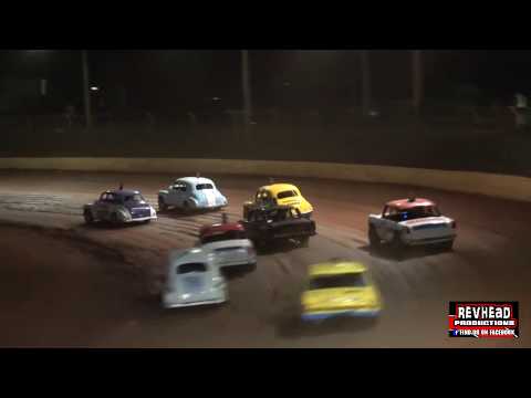 Nostalgia Sedans - Final - Maryborough Speedway - 29/12/2019