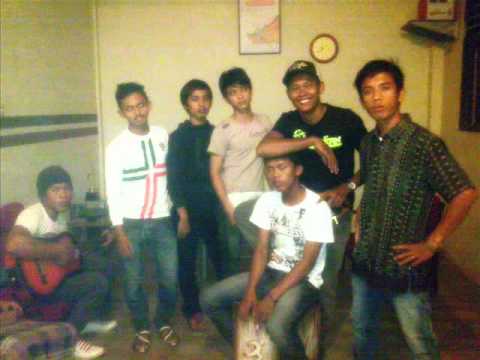 Agustus Band - Cukup Bagiku