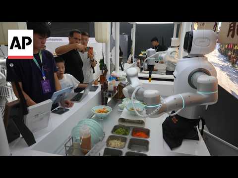 Vidéo : un robot humanoïde chevauche un cheval-robot capable de porter 300 kg lors d'une démonstration à Pékin
