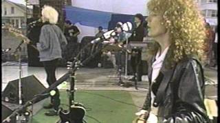 Video thumbnail of "'Til Tuesday - Voices Carry (Live Florida 1987 - MTV Live Spring Break).vob"
