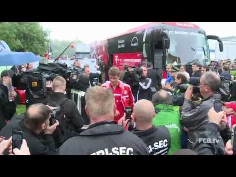 Die #FCBNews vom Traumspiel in Weiden - Fußballfest beim Guardiola-Einstand